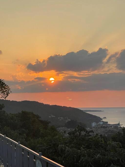 Pyramid Point Manor Villa Ocho Rios Ngoại thất bức ảnh