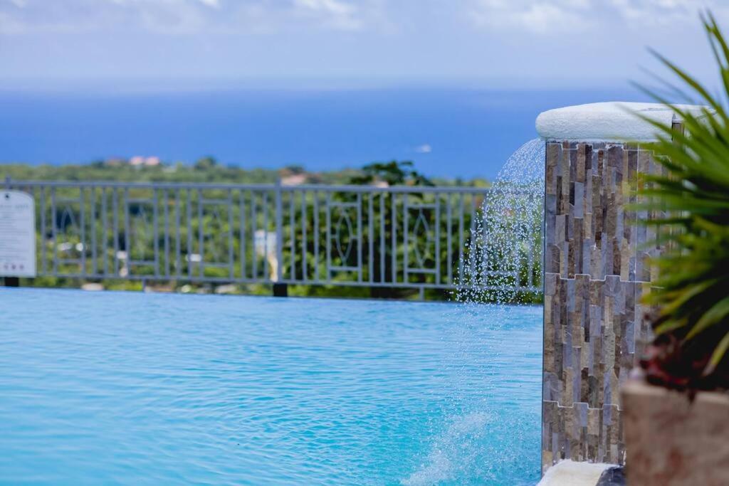 Pyramid Point Manor Villa Ocho Rios Ngoại thất bức ảnh